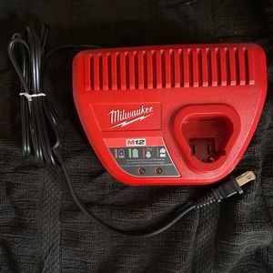 New Milwaukee M12 12 volt charger. 🔌